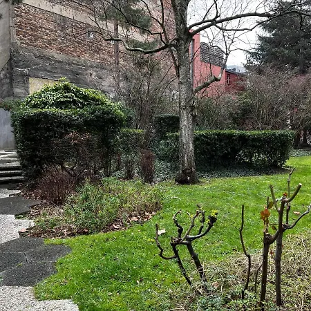 Spacieux Sur Jardin, Beaucoup De Charme 公寓 布洛涅-比扬古