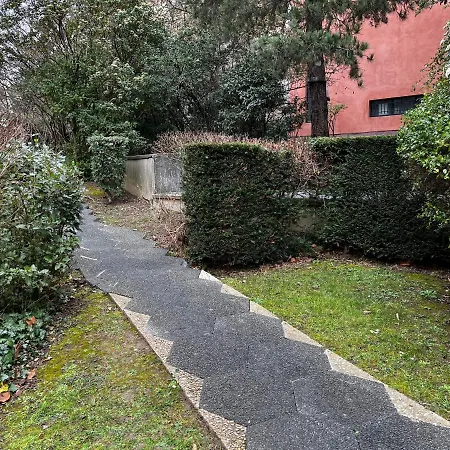 Spacieux Sur Jardin, Beaucoup De Charme 布洛涅-比扬古